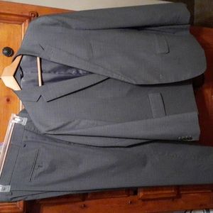 Men's Haggar suit